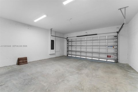 Villa ou maison à louer à Homestead, Floride: 3 chambres, 215.44 m2 № 2042272 - photo 24