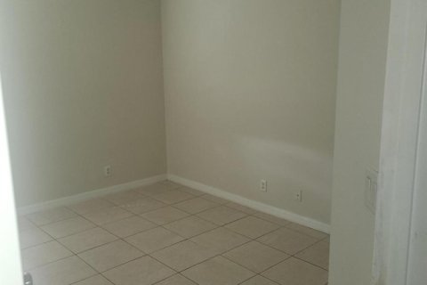 Casa en venta en Port St. Lucie, Florida, 4 dormitorios, 153.29 m2 № 2382696 - foto 21