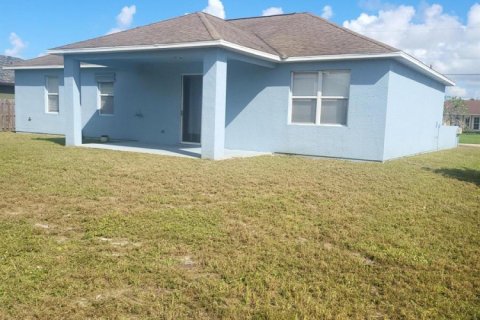 Casa en venta en Port St. Lucie, Florida, 4 dormitorios, 153.29 m2 № 2382696 - foto 5
