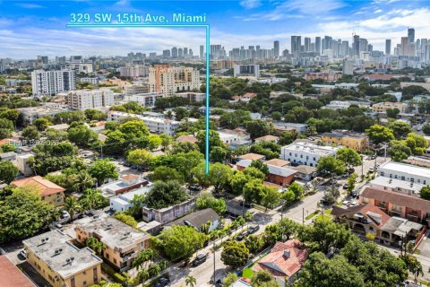 House in Miami, Florida 3 bedrooms, 74.69 sq.m. № 2086391 - photo 19