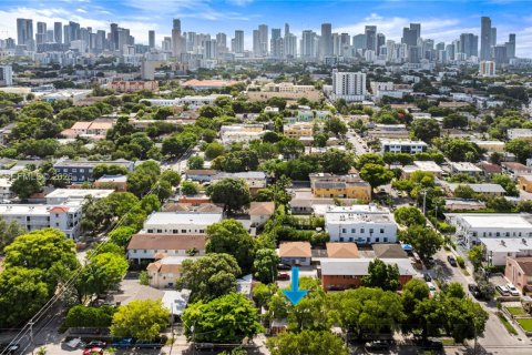 House in Miami, Florida 3 bedrooms, 74.69 sq.m. № 2086391 - photo 20