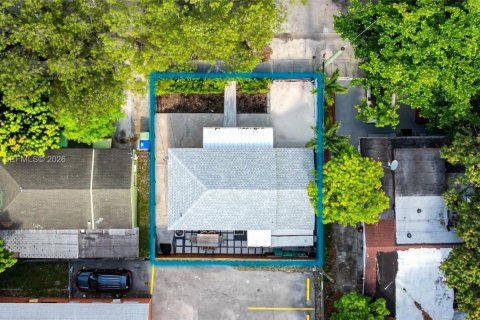 House in Miami, Florida 3 bedrooms, 74.69 sq.m. № 2086391 - photo 17
