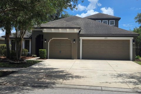 House in Fish Hawk, Florida 4 bedrooms, 300.07 sq.m. № 2220527 - photo 2