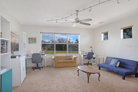 House in Fish Hawk, Florida 4 bedrooms, 300.07 sq.m. № 2220527 - photo 10