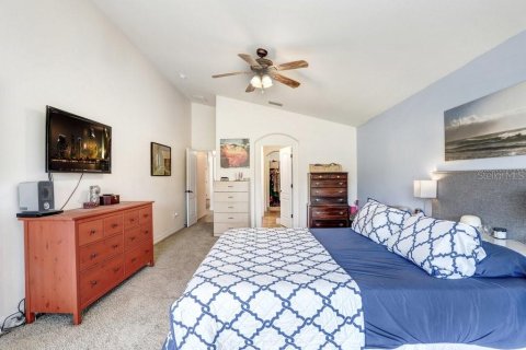 House in Fish Hawk, Florida 4 bedrooms, 300.07 sq.m. № 2220527 - photo 19