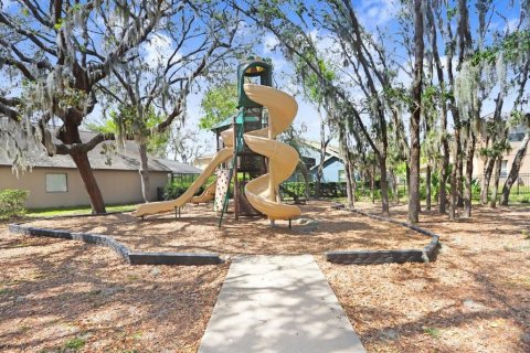 House in Fish Hawk, Florida 4 bedrooms, 300.07 sq.m. № 2220527 - photo 29