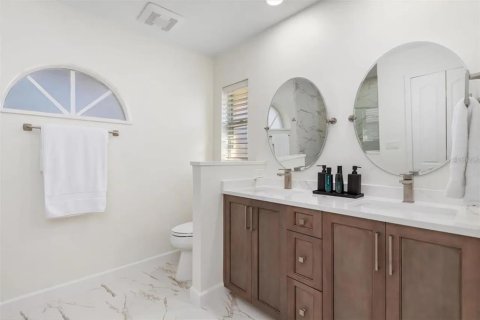 House in Punta Gorda, Florida 3 bedrooms, 155.33 sq.m. № 2205138 - photo 13