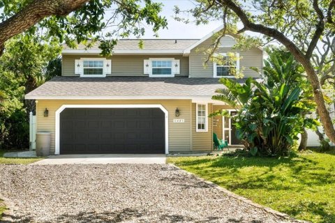 House in Flagler Beach, Florida 3 bedrooms, 200.02 sq.m. № 1722610 - photo 1