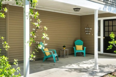 House in Flagler Beach, Florida 3 bedrooms, 200.02 sq.m. № 1722610 - photo 2