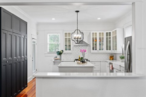 Casa en venta en Tampa, Florida, 4 dormitorios, 206.8 m2 № 2334105 - foto 20