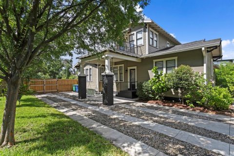 Casa en venta en Tampa, Florida, 4 dormitorios, 206.8 m2 № 2334105 - foto 5