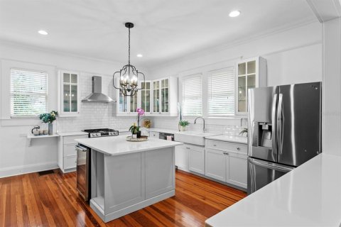 Casa en venta en Tampa, Florida, 4 dormitorios, 206.8 m2 № 2334105 - foto 21