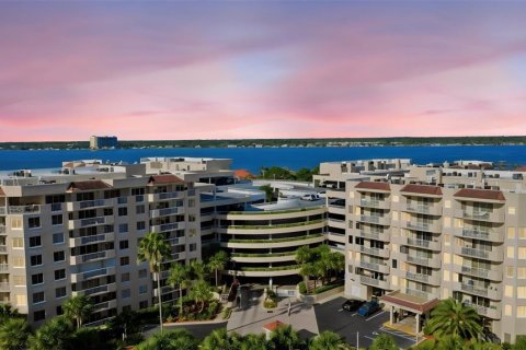 Condo à Daytona Beach Shores, Floride, 4 chambres  № 2387724