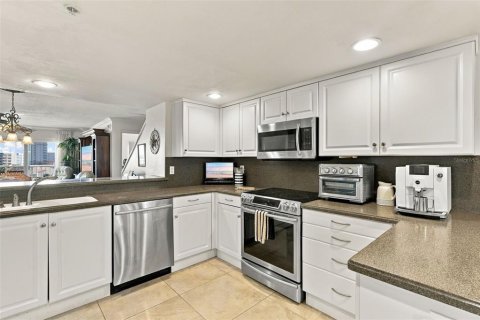 Copropriété à vendre à Daytona Beach Shores, Floride: 4 chambres, 290.32 m2 № 2387724 - photo 10