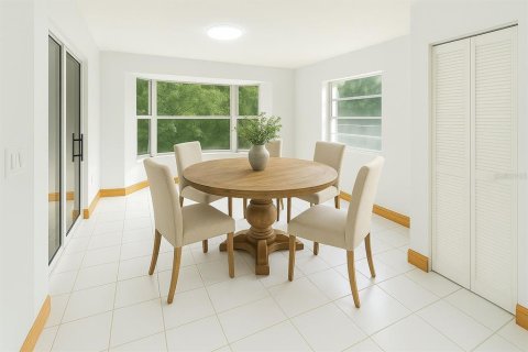 House in Spring Hill, Florida 2 bedrooms, 146.32 sq.m. № 1913764 - photo 5