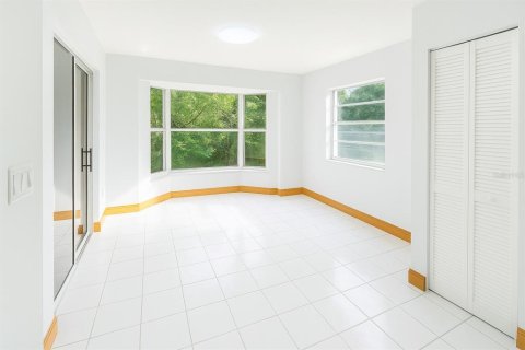 House in Spring Hill, Florida 2 bedrooms, 146.32 sq.m. № 1913764 - photo 4