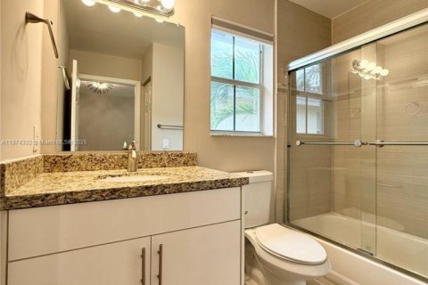 Villa ou maison à louer à Hollywood, Floride: 3 chambres, 190.08 m2 № 1924212 - photo 27