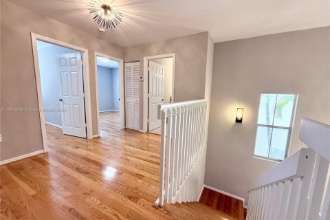 Villa ou maison à louer à Hollywood, Floride: 3 chambres, 190.08 m2 № 1924212 - photo 16