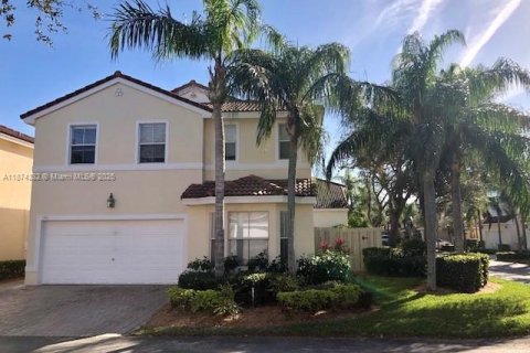 Villa ou maison à louer à Hollywood, Floride: 3 chambres, 190.08 m2 № 1924212 - photo 3