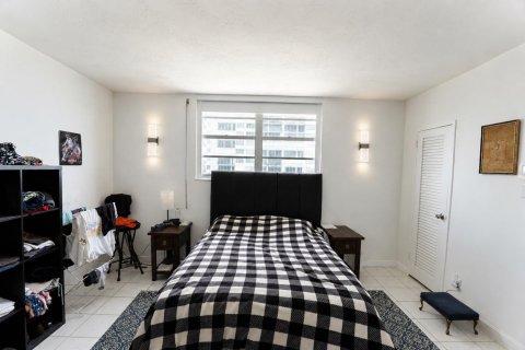 Condo in Fort Lauderdale, Florida, 1 bedroom  № 2078210 - photo 13
