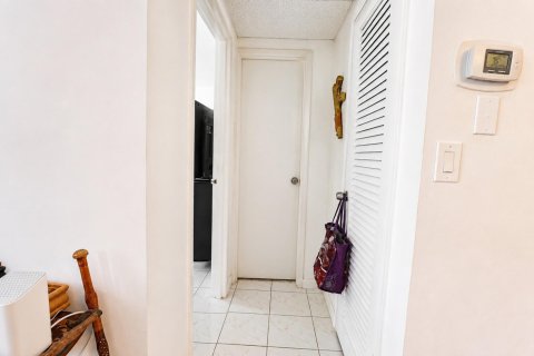 Condo in Fort Lauderdale, Florida, 1 bedroom  № 2078210 - photo 18