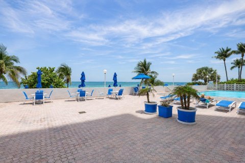 Condo in Fort Lauderdale, Florida, 1 bedroom  № 2078210 - photo 28