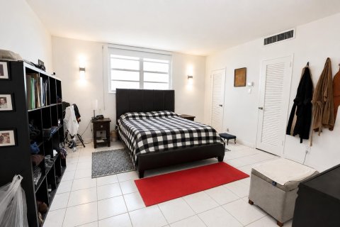 Condo in Fort Lauderdale, Florida, 1 bedroom  № 2078210 - photo 9