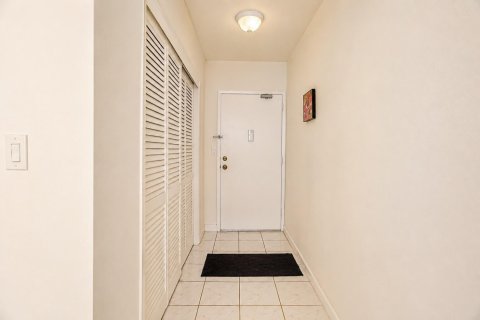 Condo in Fort Lauderdale, Florida, 1 bedroom  № 2078210 - photo 5