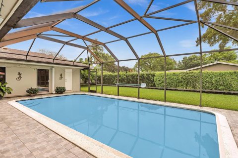 House in Plantation, Florida 4 bedrooms, 224.82 sq.m. № 2087467 - photo 30