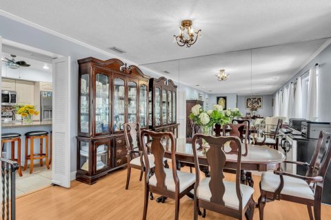 House in Plantation, Florida 4 bedrooms, 224.82 sq.m. № 2087467 - photo 15