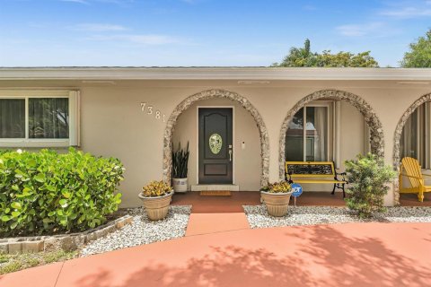 House in Plantation, Florida 4 bedrooms, 224.82 sq.m. № 2087467 - photo 5