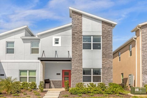 Adosado en venta en Kissimmee, Florida, 5 dormitorios, 201.41 m2 № 1684538 - foto 1