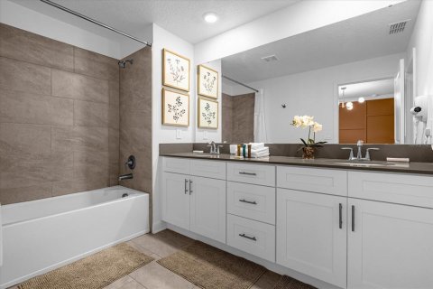 Adosado en venta en Kissimmee, Florida, 5 dormitorios, 201.41 m2 № 1684538 - foto 30
