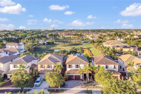 House in Homestead, Florida 5 bedrooms, 231.51 sq.m. № 2011890 - photo 12