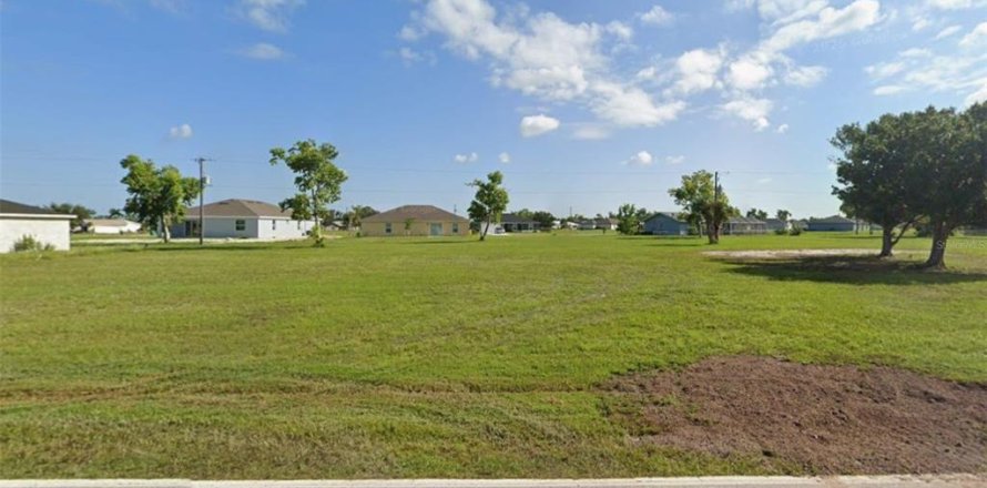 Land in Punta Gorda, Florida № 2106081