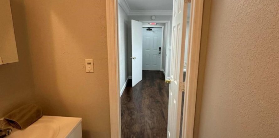 Propiedad comercial en Lake Worth, Florida № 1226823