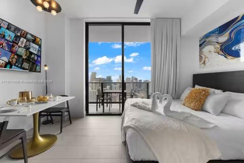 Condo in Miami, Florida, 1 bedroom  № 1967615 - photo 4
