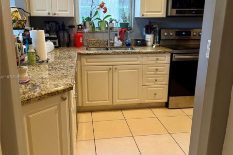 Casa en venta en Miramar, Florida, 3 dormitorios, 143.26 m2 № 2038475 - foto 7