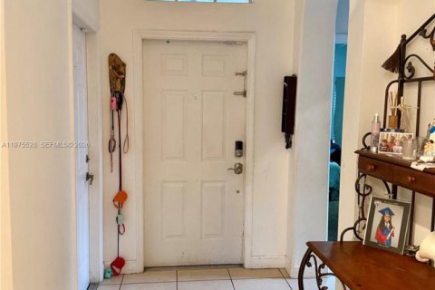 Casa en venta en Miramar, Florida, 3 dormitorios, 143.26 m2 № 2038475 - foto 3