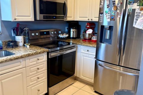 Casa en venta en Miramar, Florida, 3 dormitorios, 143.26 m2 № 2038475 - foto 8