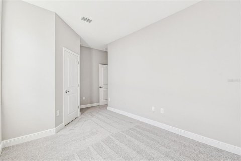 Casa en venta en Wesley Chapel, Florida, 5 dormitorios, 288.93 m2 № 1690604 - foto 15