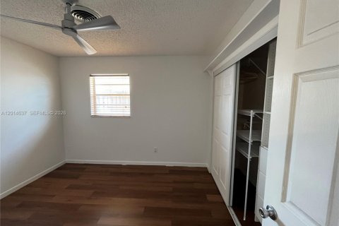 Villa ou maison à louer à Jensen Beach, Floride: 2 chambres, 96.99 m2 № 2076545 - photo 7