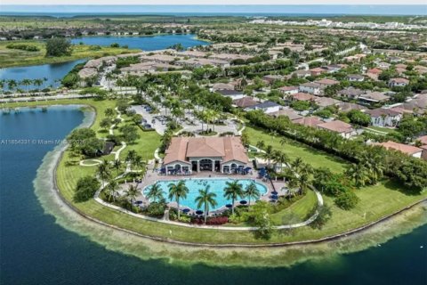 Condo in Cutler Bay, Florida, 3 bedrooms  № 1878405 - photo 14