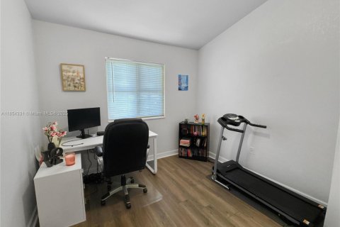 Condo in Cutler Bay, Florida, 3 bedrooms  № 1878405 - photo 9