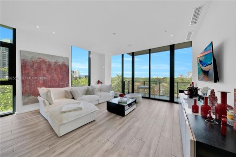 Condo in Miami, Florida, 2 bedrooms  № 2058782 - photo 20