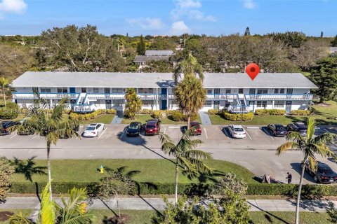 Condominio en venta en Deerfield Beach, Florida, 2 dormitorios, 76.18 m2 № 1994863 - foto 5