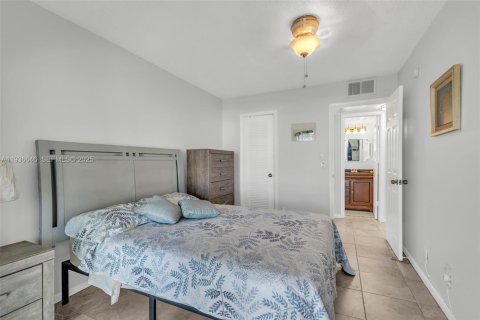 Condominio en venta en Deerfield Beach, Florida, 2 dormitorios, 76.18 m2 № 1994863 - foto 26