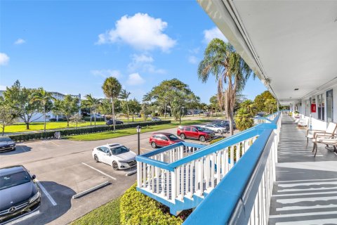 Condominio en venta en Deerfield Beach, Florida, 2 dormitorios, 76.18 m2 № 1994863 - foto 12