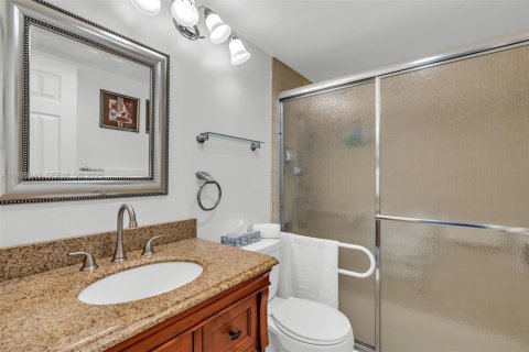 Condominio en venta en Deerfield Beach, Florida, 2 dormitorios, 76.18 m2 № 1994863 - foto 20