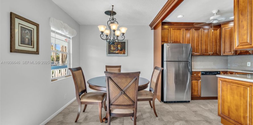 Condominio en Deerfield Beach, Florida, 2 dormitorios  № 1994863